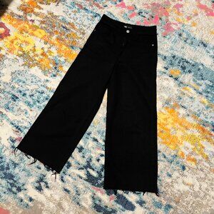 Zara • black wide leg cullotte jeans